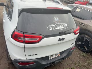 2017 Jeep Cherokee Latitude - Exterior Rear Center Image